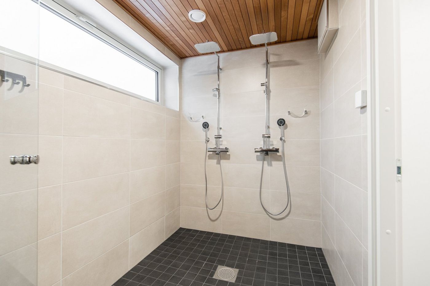 Kuva taloyhtiön saunatilasta